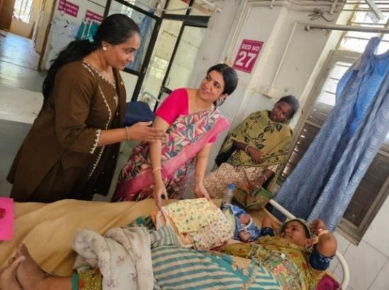 Distribution of Pehlu Kapdu gift kits to mothers at Mahatma Gandhi Hospital