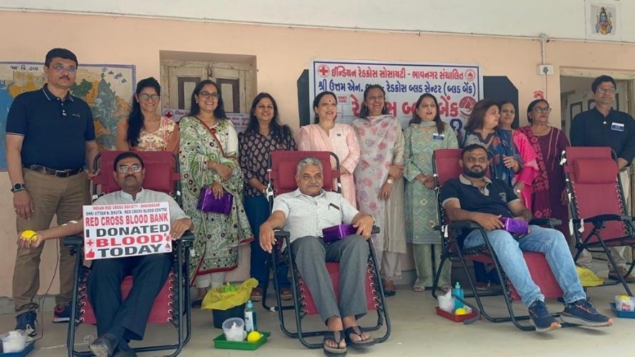 Voluntary blood donors supported by Red Cross Blood Bank
