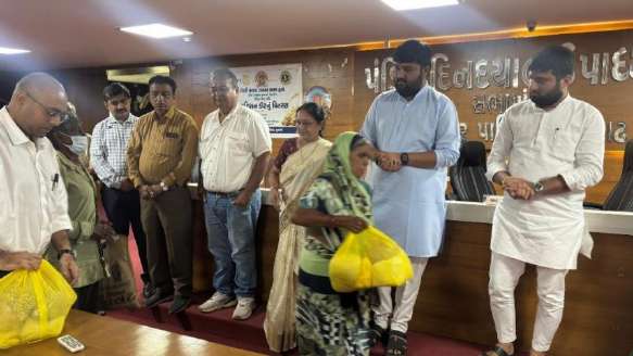 Nutritional food kits handed over to TB patient