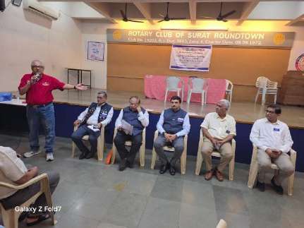 Dilip Paresh Rotary Hall audience during IDFE briefing